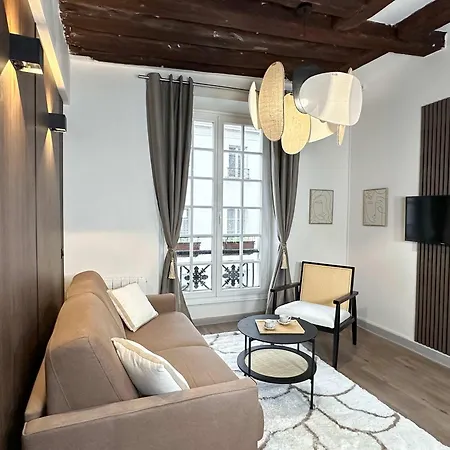 Notre-dame - Deluxe For 4 *